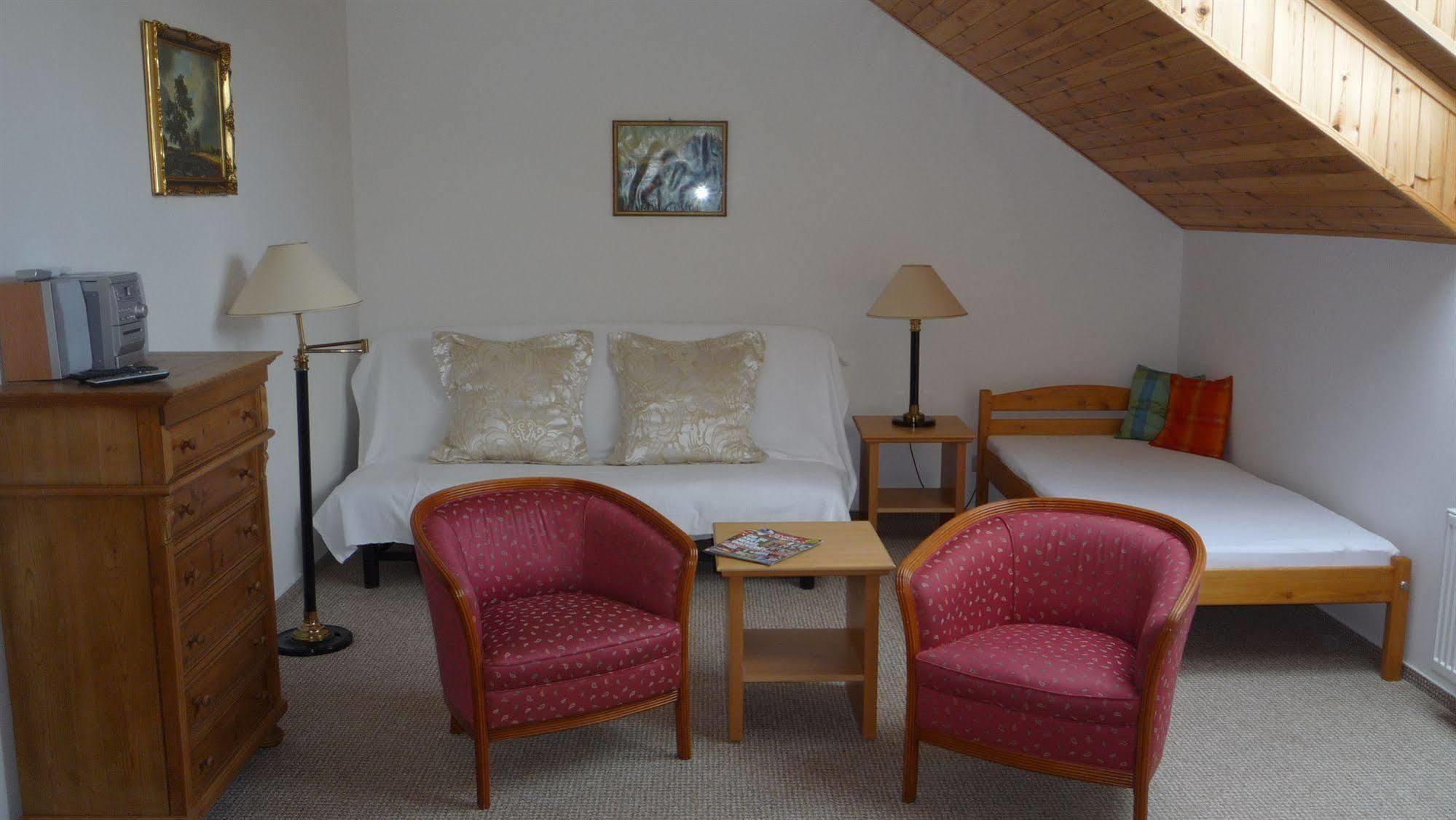 Apartmány Gráf Chýně Esterno foto
