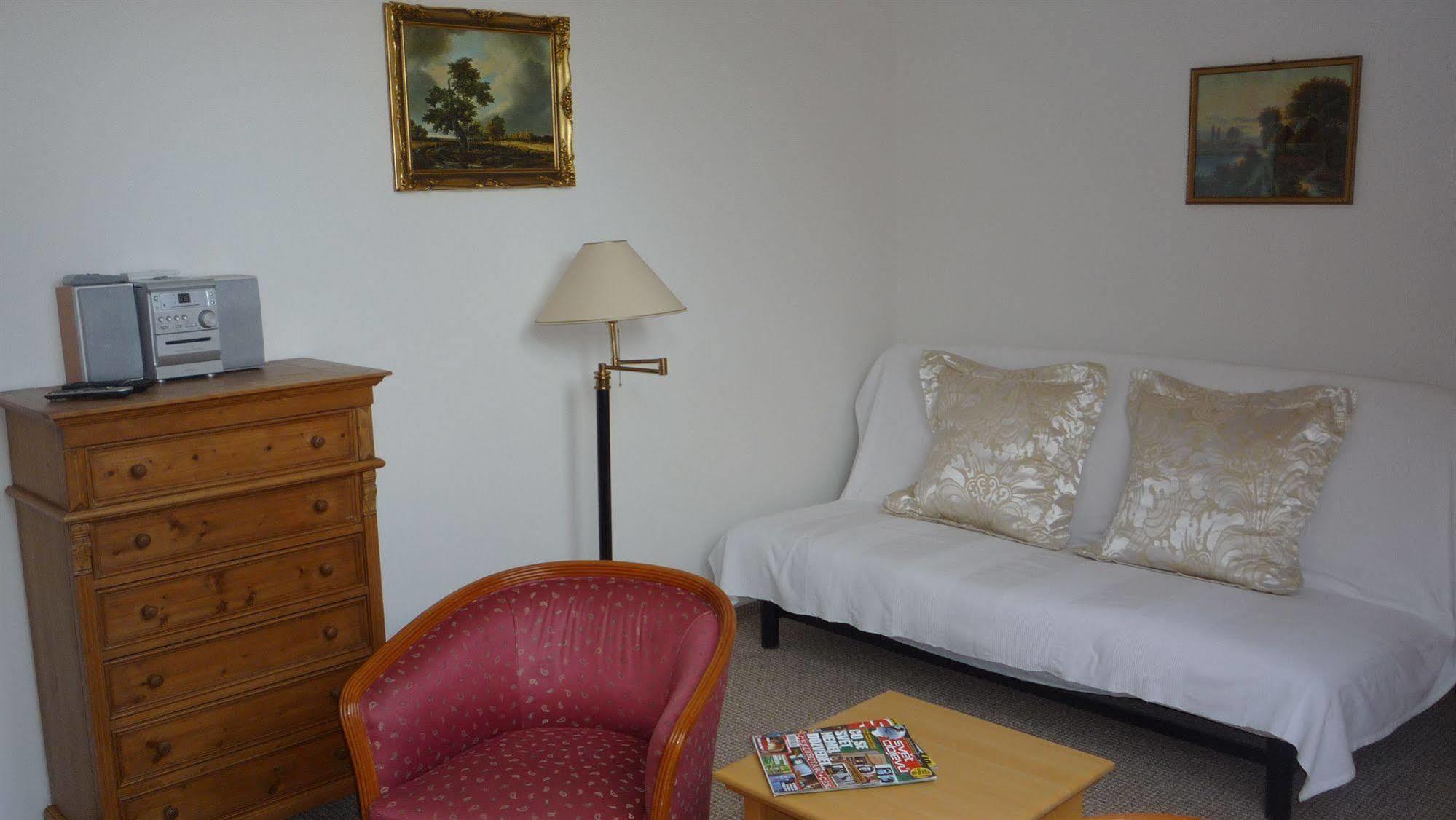 Apartmány Gráf Chýně Esterno foto