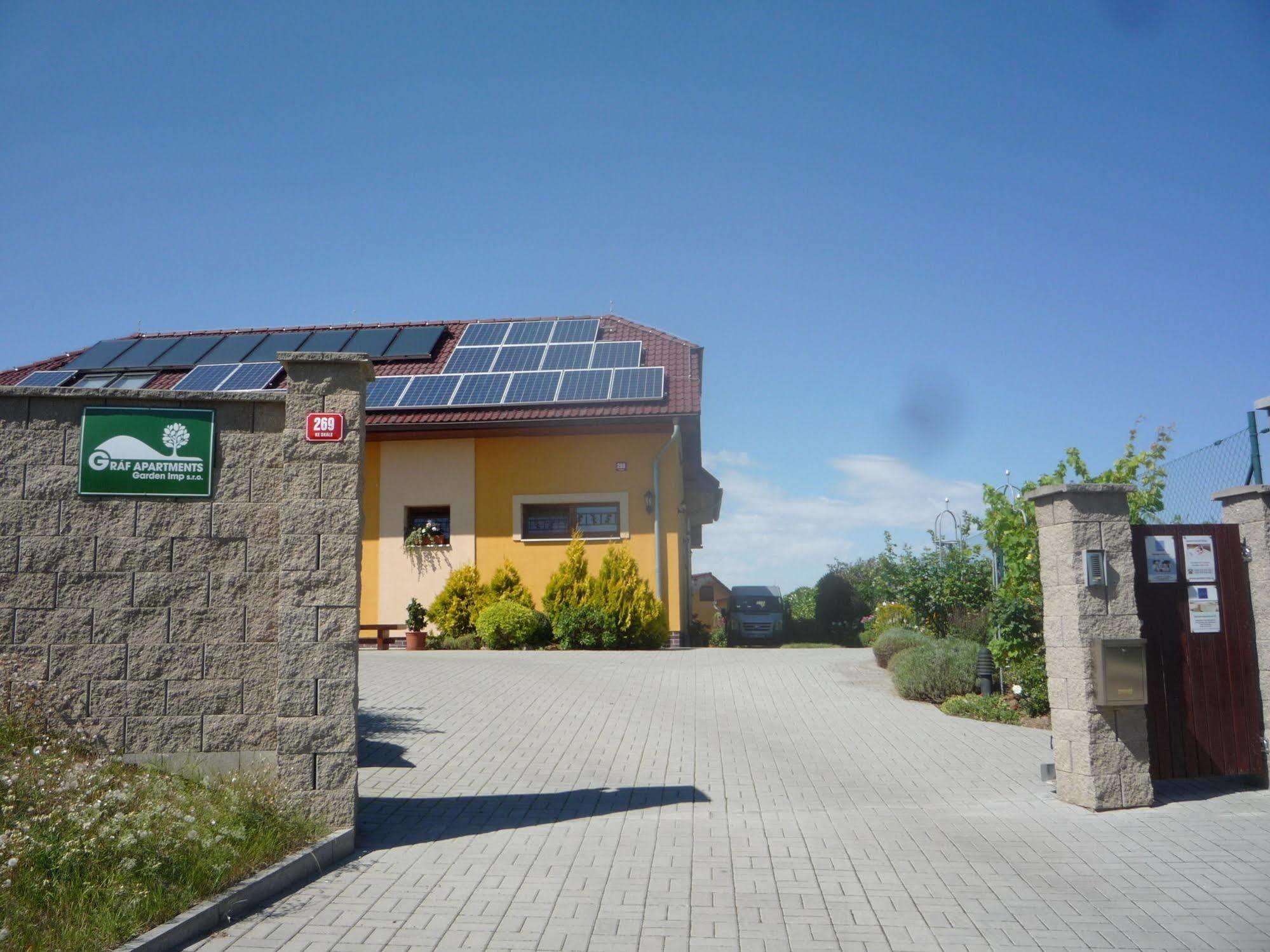 Apartmány Gráf Chýně Esterno foto